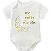 Babyromper unisex katoen met print 'My First Ramadan' goud en wit | 3-6m - Islamboekhandel.nl