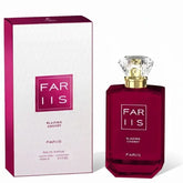 Dieprode rechthoekige glazen parfumfles met een facetrand kristallen stopper en goudkleurige kraag voor far iis blazing cherry eau de parfum