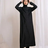Mooie matte burkini Oulfa: zwarte abaya met hoge hals en lange mouwen