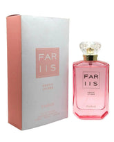 Roze rechthoekige parfumfles met kristalachtige dop en gouden accenten gelabeld far iis exotic lychee edp