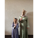 Groene vloeiende kaftan Sara Binti met capuchon en kanten rand