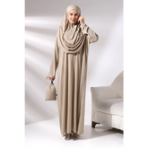Beige praktische gebedskleding jurk met matching hijab en tas voor buitenshuis willen bidden