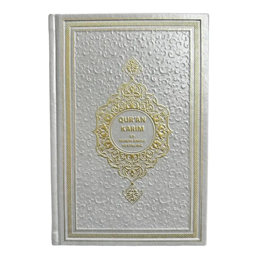 Quran kerim met nederlandse vertaling lichtgrijs met zilver en goudrijke gebonden kaft en gegraveerde bloemmotieven