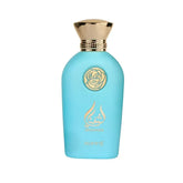 Lichtblauw Shanaya parfumflesje met gouden dop en gouden rozenembleem