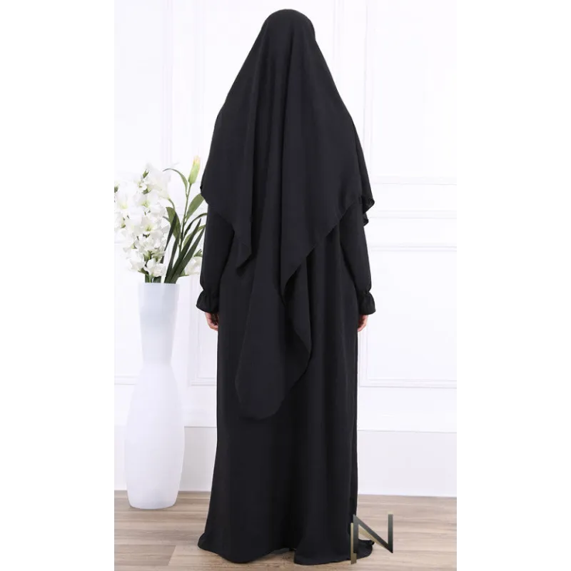 Zwarte abaya met bijpassende hoofddoek van het Khimar Set Salima, perfecte outfit