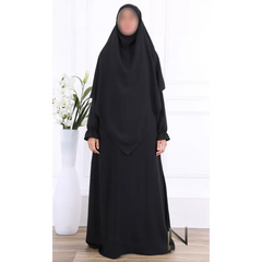 Zwarte abaya met bijpassende hijab in de Khimar Set Salima, perfecte outfit voor vrouwen