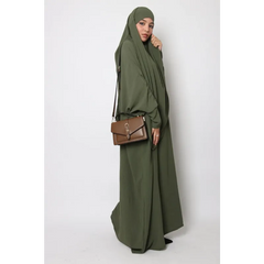 Olijf groene abaya met khimar en leren tas, rond hals, aangenaam materiaal