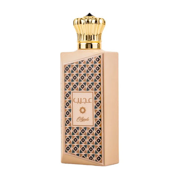 Een rechthoekige perzikkleurige parfumfles ard al zaafaran ajeeb met gouden kroonvormige dop en zwart beige bruin patroon