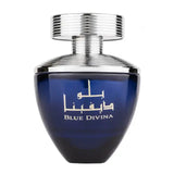 Diepblauwe glazen parfumfles arda al zaafaran blue divina met zilveren metalen dop en elegante witte tekst