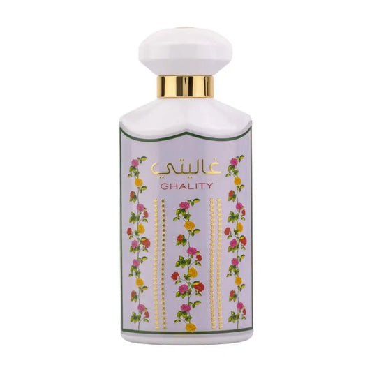Lavenderkleurige parfles van ard al zaafaran ghality met witte facetrand en gouden accenten versierd met bloemenpatroon