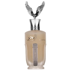 Een beige glazen Ard al Zaafaran al Hur So Wild parfumfles met zilveren adelaarvormige dop en metalen verticale branding