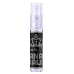 Heldere glazen sprayfles met zwart etiket en zilveren kroon voor Ard al Zaafaran i Am The King parfum