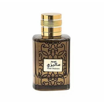Een rechthoekige amberkleurige glazen fles met zwart geëtste patronen en gouden dop van ard al zaafaran oud malezee
