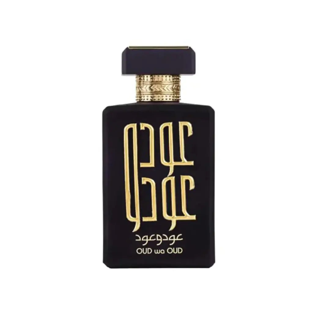 Zwarte rechthoekige parfumfles met gouden arabische letters en ard al zaafaran oud wa oud merk met zwarte dop en gouden halsband