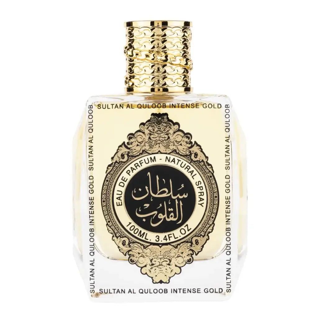 Een luxueuze goudaccent parfumfles met een doorzichtige glazen body en gegraveerd arabisch etiket van ard al zaafaran sultan al qaloob gold