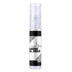 Transparante glazen parfumfles met zwart-wit label voor Asdaaf Parfum Ameer Arab Lattafa