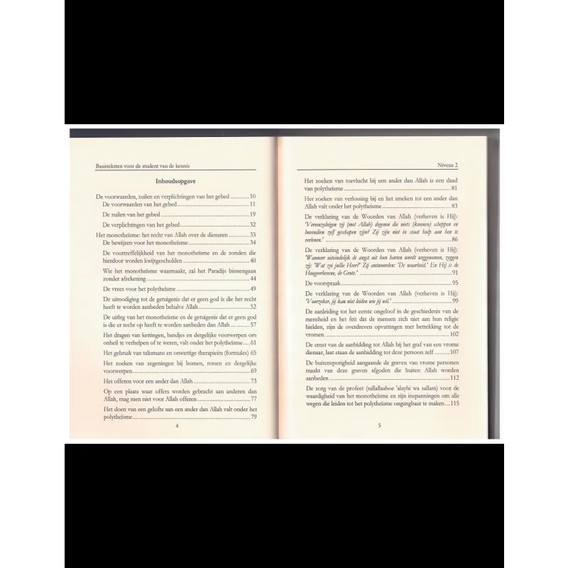 Open boekpagina van de driedelige boekenserie over essentiële onderwerpen binnen kennis niveau 2
