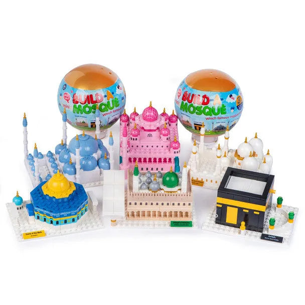 Roze plastic moskee model met gouden koepels en minaretten in bouw een moskee mini surprise ball product
