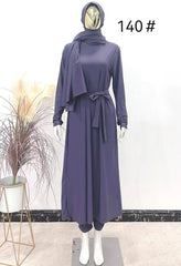 Mooie matte burkini Oulfa: marineblauwe abaya met capuchon en riem