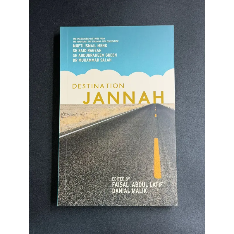 Boek Destination Jannah van Mufti Menk met gele tekst op blauwe hemel en weg