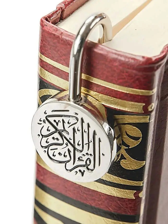 Zilveren ronde boekenlegger met fijne arabische kalligrafie en een gepolijste metalen lus uit eid cadeaupakket deen and dunya goud