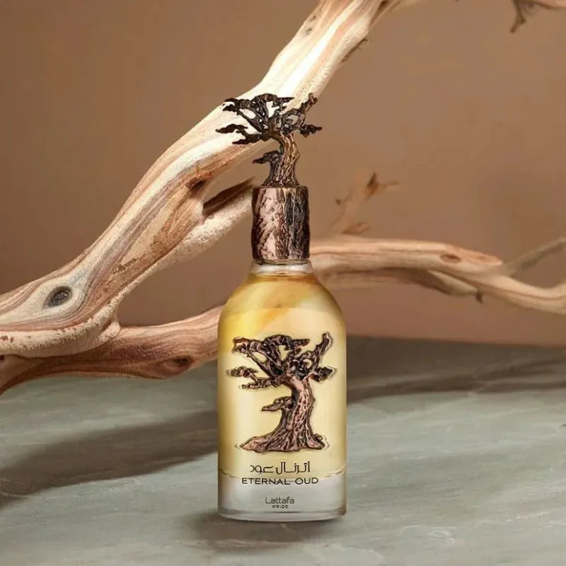 Eternal Oud fles met boomdesign, goud en zwart van Lattafa Parfum arabisch merk