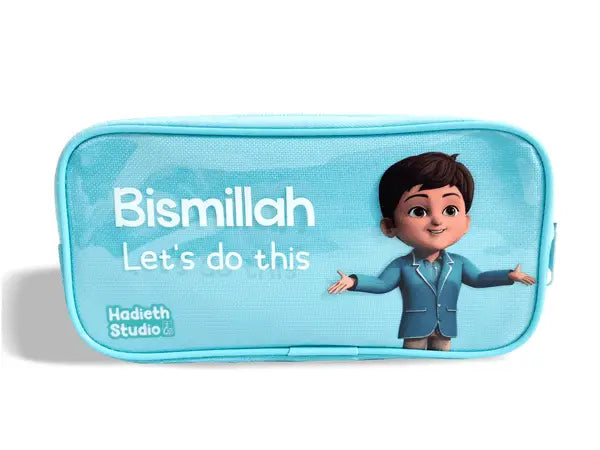 Lichtblauw rechthoekig etui met cartoon jongen in pak en tekst bismillah lets do this van hadieth studio