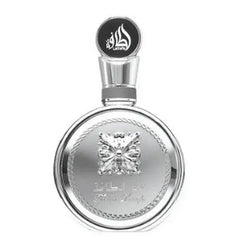 Silver fakhar platin parfumfles met ronde, gegraveerde vlindermotief en arabische kalligrafie