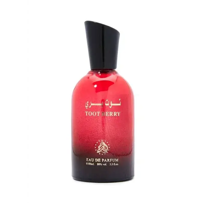 Een levendige rode glazen fles van toot berry eau de parfum met zwarte dop en gouden letters