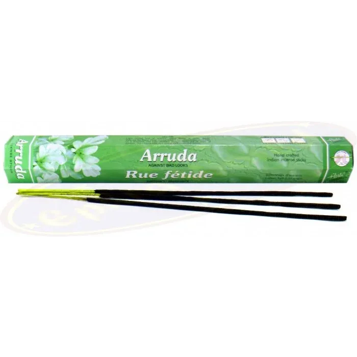 Incense sticks in a green package labeled Arruda, Flute Arruda Wierookstokjes