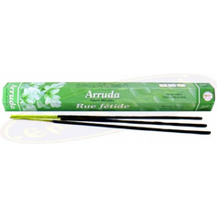 Incense sticks in a green package labeled Arruda, Flute Arruda Wierookstokjes