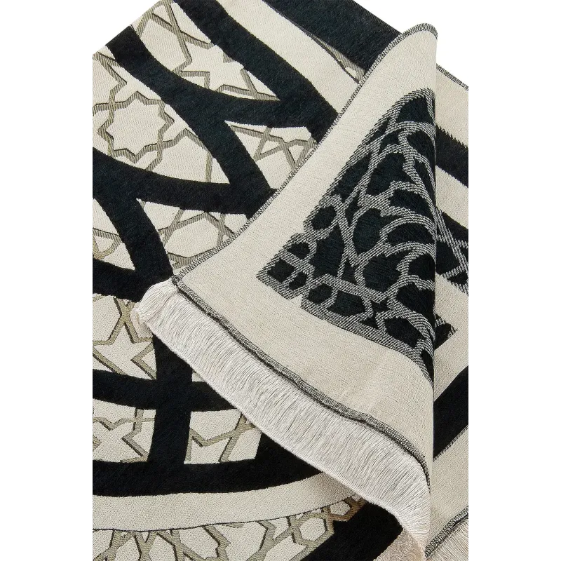 Zwarte chenille gebedskleed met sterrenmotief en franjes