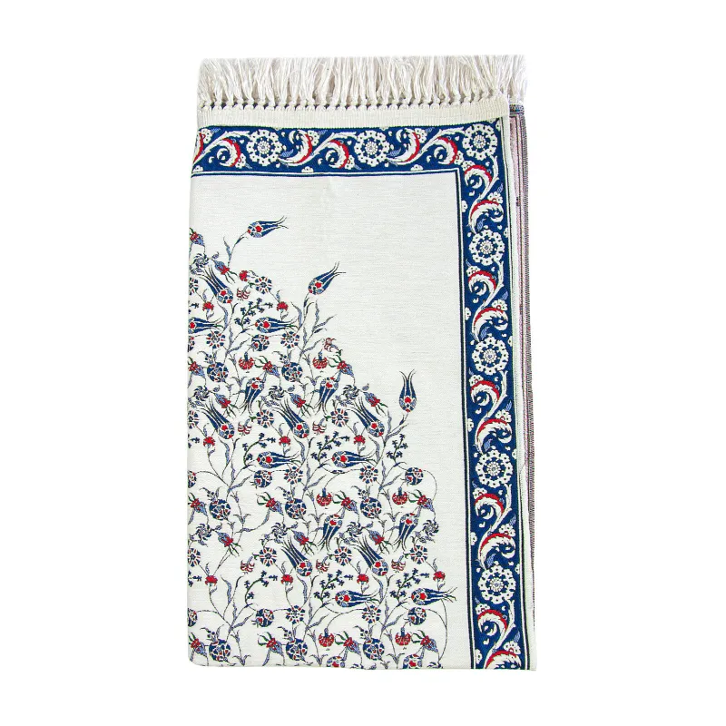 Crème chenille gebedskleed met blauwe en rode tulpenpatroon