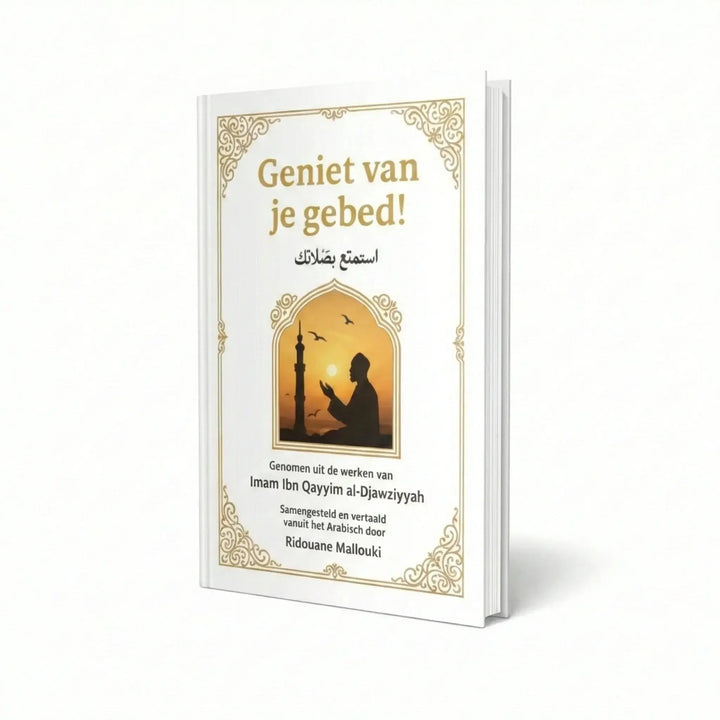 Witte hardcover gebedboek geniet van je gebed met gouden letters en een biddend silhouet bij zonsondergang