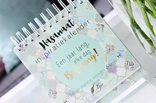 Hassanaatkalender - Islamboekhandel.nl