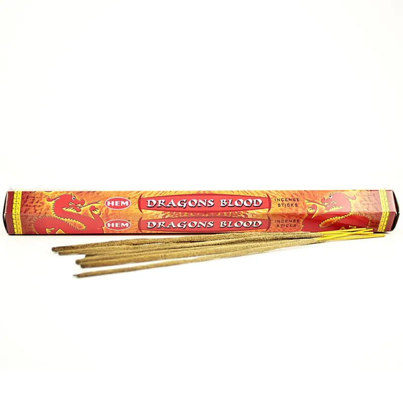 Dragon Blood Incense Sticks in een luxe rood-gouden verpakking van HEM