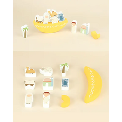 Gele halvemaanvormige Noachs ark speelgoed met witte golvende details