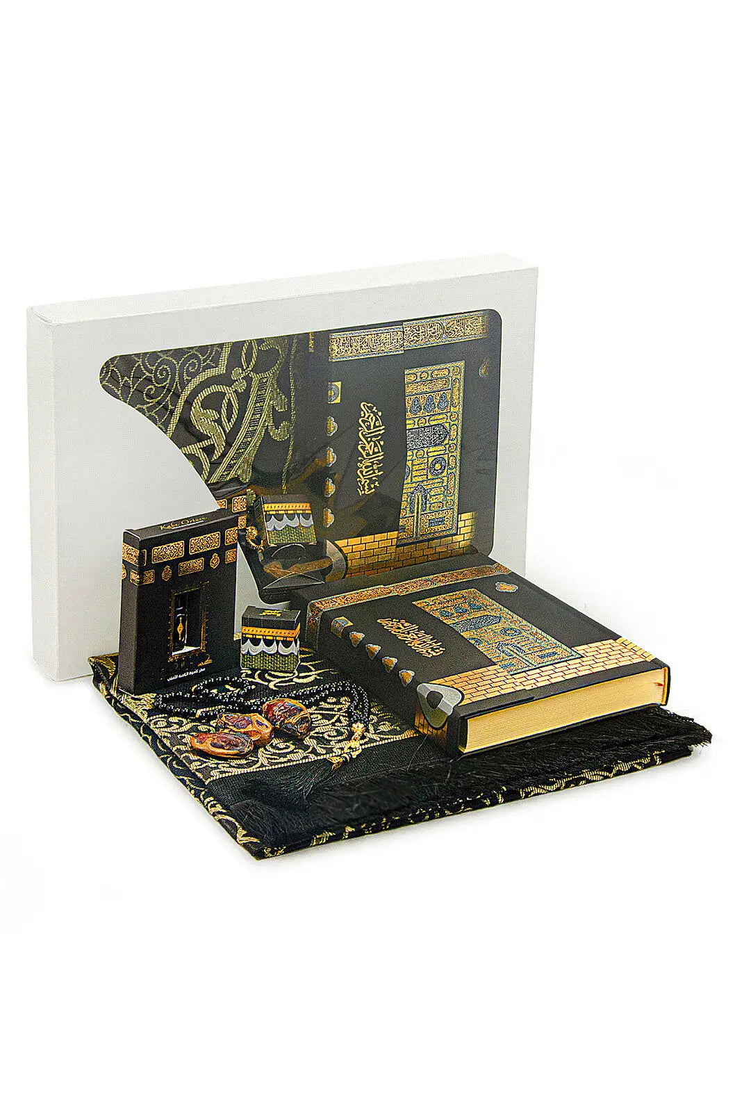Luxe Kaaba cadeauset met groen/witte gebedskleed, tasbih, koran arabisch, parfum en dadels - Islamboekhandel.nl