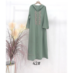 Sagegroene geborduurde Jellaba Yara jurk met capuchon en lange mouwen