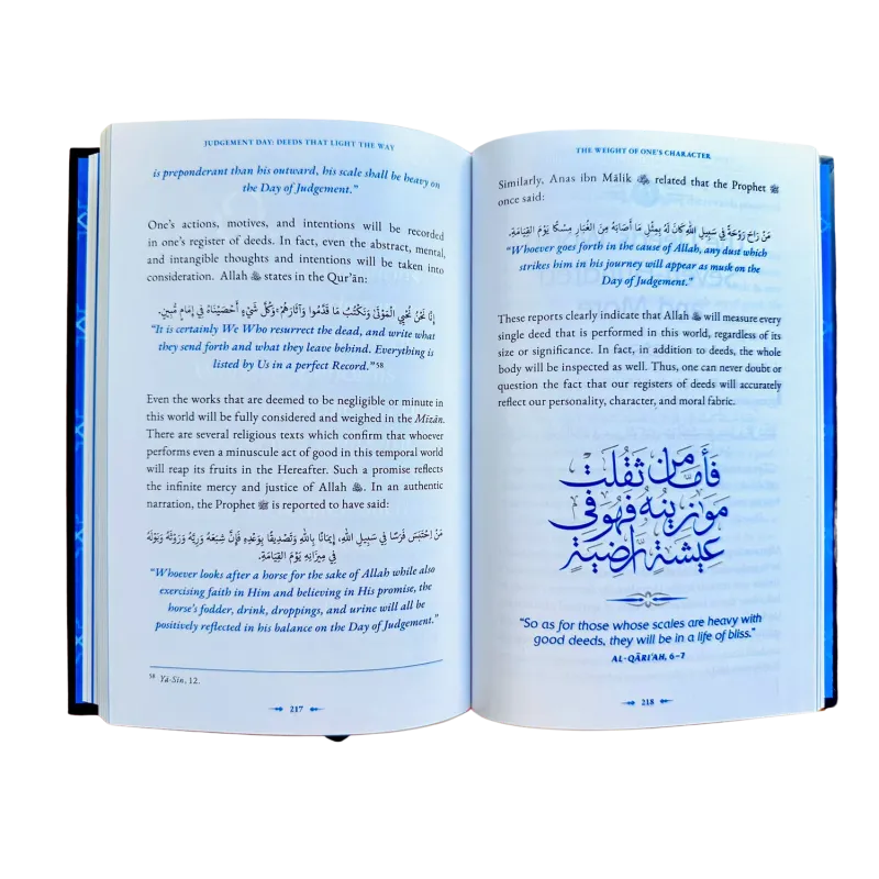 Open boek met Arabische tekst voor Judgement Day Deeds That Light the Way | Omar Suleiman