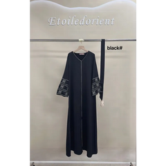 Zwarte abaya met geborduurde mouwen en rits, Kaftan Sara Binti