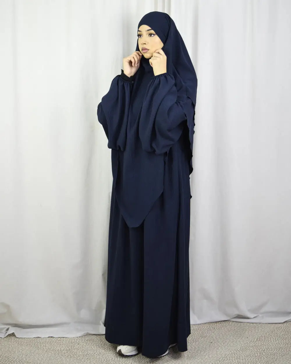 Khimar en Abayaset Nora - Islamboekhandel.nl