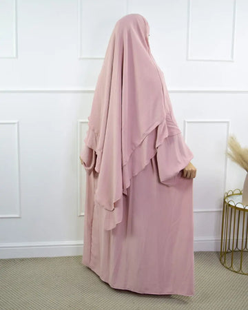 Khimar en Abayaset Nora - Islamboekhandel.nl