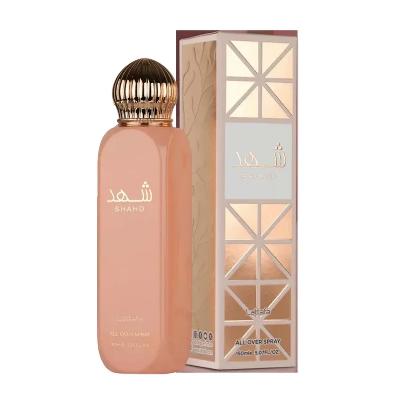 Peachkleurige Lattafa All over Spray Shahd fles met goudkleurige dop en bijpassende box