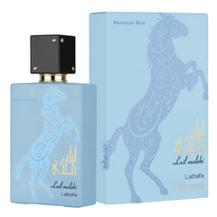 Lightblauwe parfumfles en doos met paarddesign voor Lattafa Lail Maleki Moroccan Blue