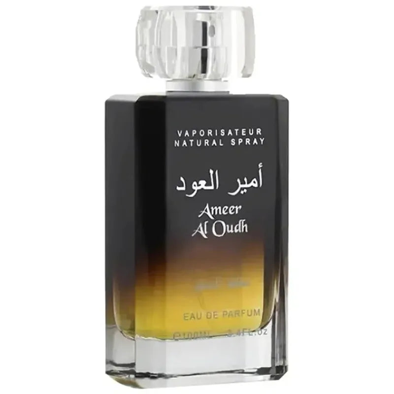 Lattafa Parfum Ameer Al Oudh fles met Arabische tekst en zwart-amber kleurovergang