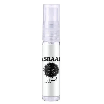 Heldere glazen spuitfles van lattafa parfum asraar met wit etiket en zwarte boomillustratie