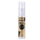 Heldere glazen sprayfles met transparante spuitdop en goudzwart etiket lattafa parfum awraq al oud