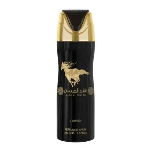 Lattafa qaed al fursan deodorant in zwarte en gouden metalen spuitfles met een verfijnde afwerking