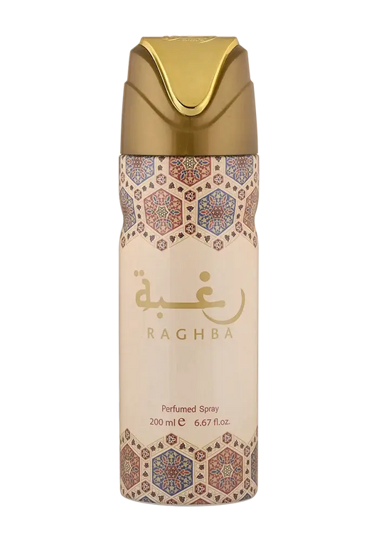 Gouden Raghba deodorant spray met geometrische Arabische patronen op de verpakking